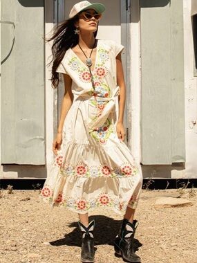 Sendero Provisions The Emelia Dress Small Western Maxi Dress Floral Embroidery